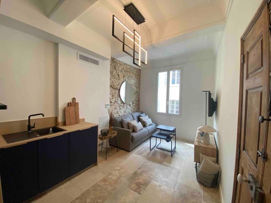 Au Coeur Du Viel Antibes - Cosy Appartement Екстериор снимка