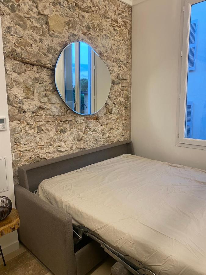 Au Coeur Du Viel Antibes - Cosy Appartement Екстериор снимка